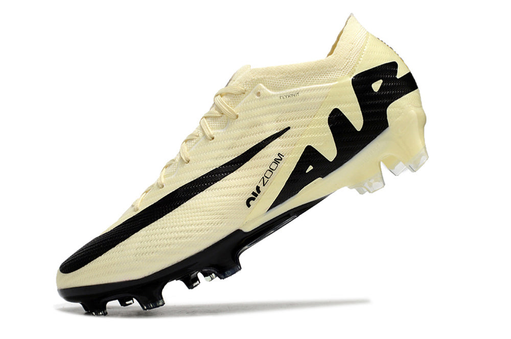 Chuteira Infantil Campo Nike Air Zoom Mercurial Vapor 15 Elite FG Bege e Preta "Mad Ready Pack"