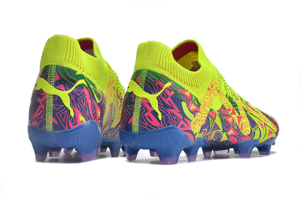 Chuteira Campo Puma Future Ultimate FG Verde, Rosa e Azul "Energy Pack"