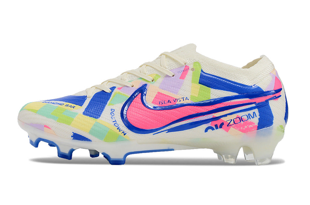 Chuteira Infantil Campo Nike Air Zoom Mercurial Vapor Elite FG Branca, Azul e Rosa "SoCal Pack"