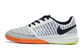 Chuteira Futsal Nike Lunar Gato II IC Branco e Cinza