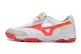 Chuteira Society Mizuno Morelia 3 TF Branca e Vermelha "Release Pack"