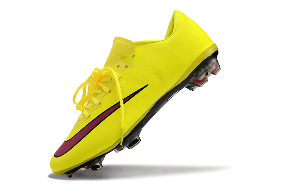 Chuteira Campo Nike Retrô Mercurial Vapor 10 FG Amarela e Rosa