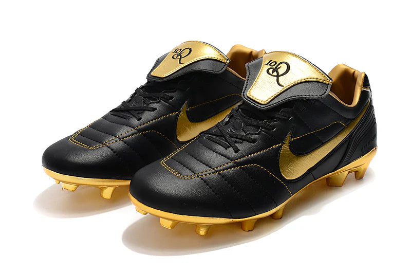 Nike Tiempo Legend 7  R10 FG Preta e Dourada